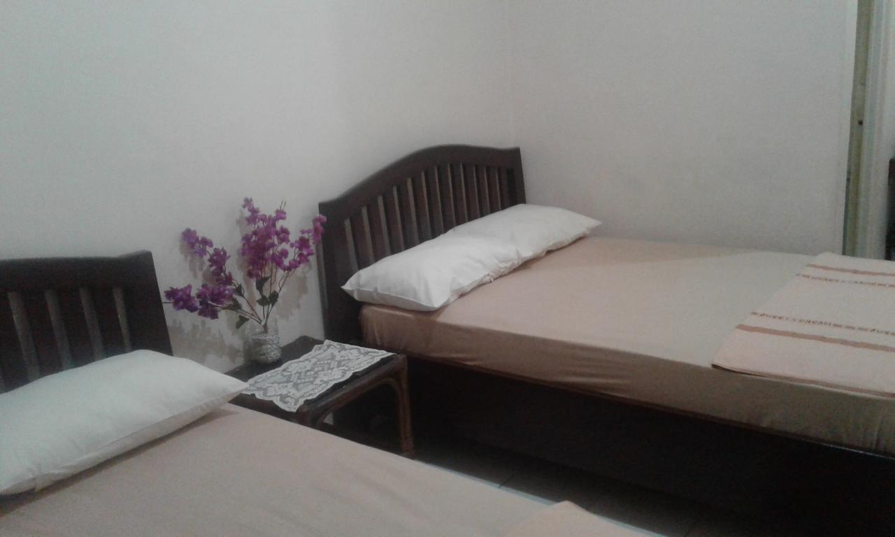 يوغياكارتا Canary Guesthouse المظهر الخارجي الصورة